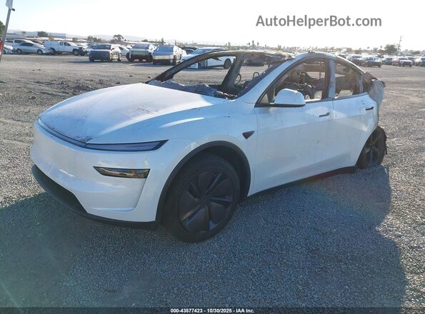 7SAYGDED2TF399701 2026 TESLA MODEL Y White Przód lewy