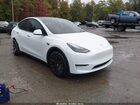 2025 Tesla Model Y Long Range Dual Motor Rear-wheel Drive White vin: 7SAYGDEDXSF238902