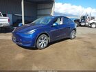 2022 Tesla Model Y Long Range Dual Motor All-wheel Drive Blue vin: 7SAYGDEE0NF367308