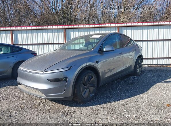 7SAYGDEE0TF334970 2026 TESLA MODEL Y Gray Առջևի ձախ երեք քառորդ տեսարան