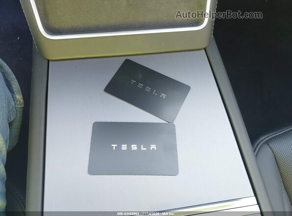 7SAYGDEE0TF334970 2026 TESLA MODEL Y Gray Առջևի վահանակի տեսք