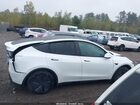 2026 Tesla Model Y Long Range Dual Motor All-wheel Drive/long Range Launch Series White vin: 7SAYGDEE3TF322344