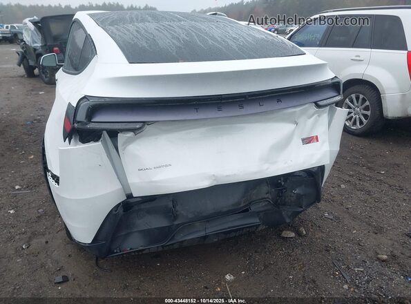 7SAYGDEE3TF322344 2026 TESLA MODEL Y White Front view