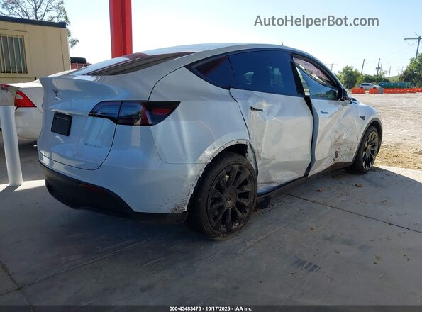 7SAYGDEE8NA021164 2022 TESLA MODEL Y Белый Задняя правая четверть