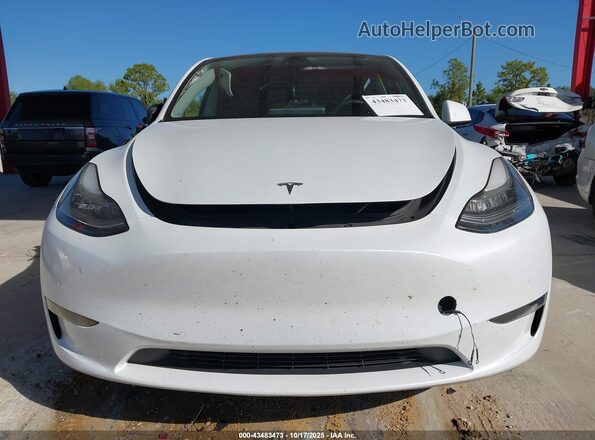 7SAYGDEE8NA021164 2022 TESLA MODEL Y Белый Вид панели приборов
