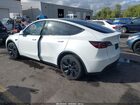 2025 Tesla Model Y Long Range Dual Motor All-wheel Drive White vin: 7SAYGDEE8SF295138