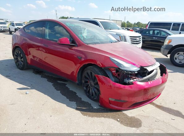7SAYGDEF1SA351359 2025 TESLA MODEL Y Maroon Przód prawy