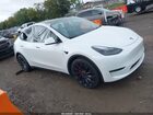 2022 Tesla Model Y Performance Dual Motor All-wheel Drive White vin: 7SAYGDEF6NF516748