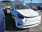 2024 Tesla Model Y Performance Dual Motor All-wheel Drive White vin: 7SAYGDEF6RF112421