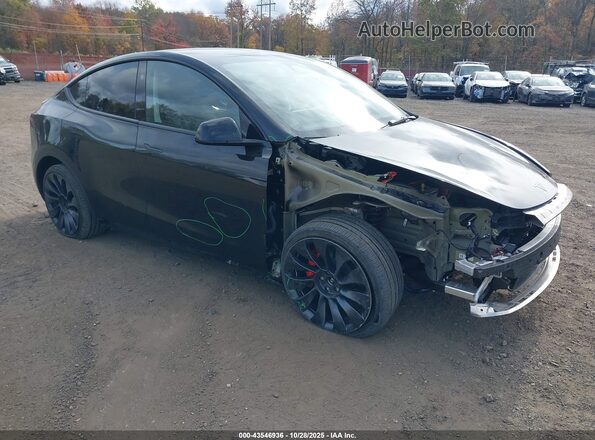 7SAYGDEF6SA351549 2025 TESLA MODEL Y Black Przód prawy