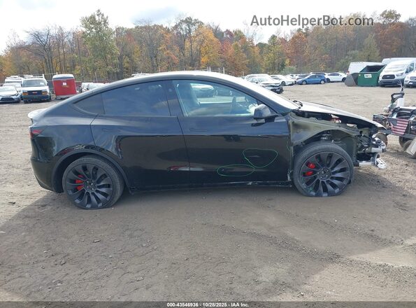 7SAYGDEF6SA351549 2025 TESLA MODEL Y Black Widok wnętrza 360 stopni