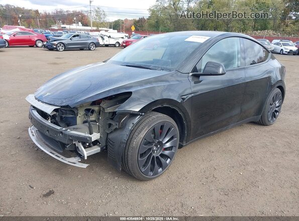 7SAYGDEF6SA351549 2025 TESLA MODEL Y Black Widok z przodu