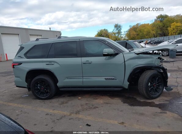 7SVAAABA5SX071711 2025 TOYOTA SEQUOIA Pewter Սալոնի հետևի տեսք