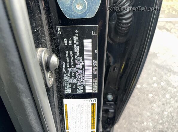 JTEBU5JR6J5568616 2018 TOYOTA 4RUNNER Black უკანა სალონის ხედი
