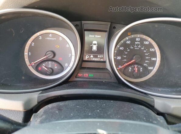 5XYZU3LB7GG347503 2016 HYUNDAI SANTA FE White Widok tylnych siedzeń