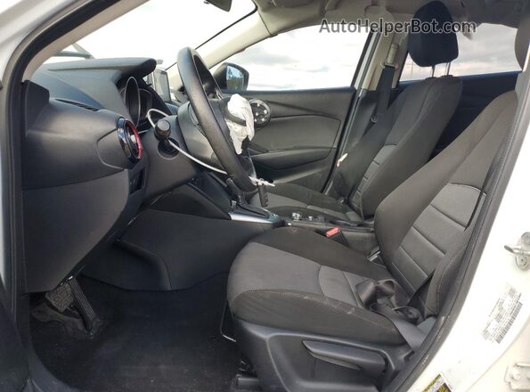JM1DKDB72H0166559 2017 MAZDA CX-3 Белый Вид панели приборов