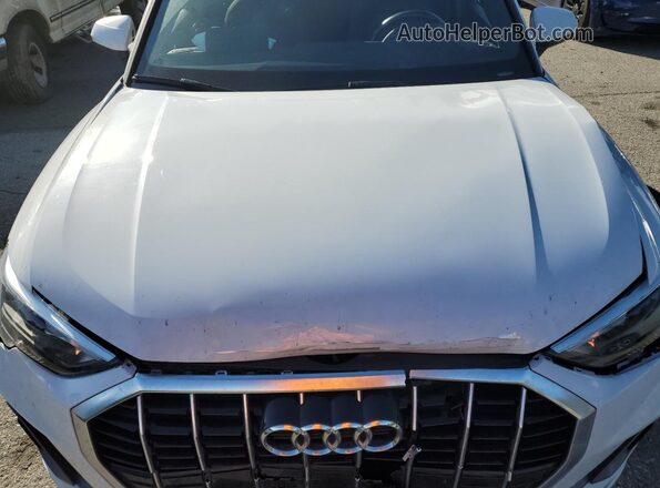 WA1DECF37M1009570 2021 AUDI Q3 White Widok naklejki z numerem VIN