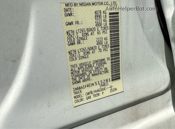 1N6BA1F40JN515281 2018 NISSAN TITAN White Вид задньої частини салону
