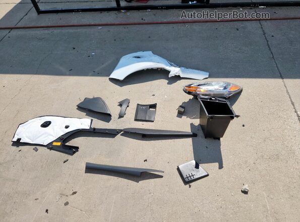 5GAERBKWXNJ181586 2022 BUICK ENCLAVE Белый Вид наклейки с VIN-кодом