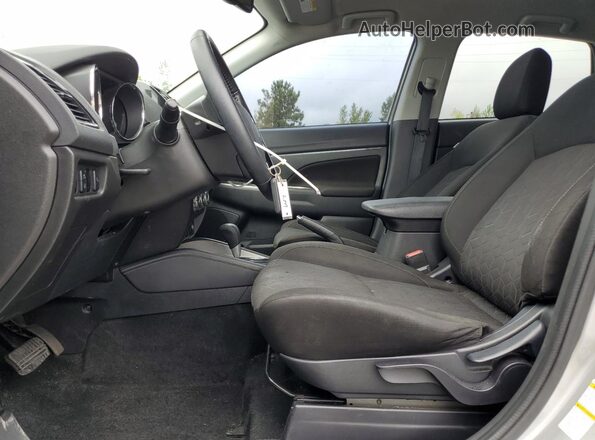 JA4APVAU6MU034208 2021 MITSUBISHI OUTLANDER Silver Вид салону спереду