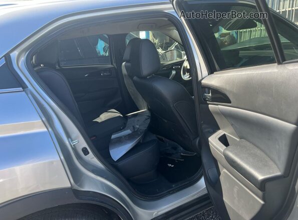 JA4ATWAA8RZ069754 2024 MITSUBISHI ECLIPSE Серебряный Вид сзади
