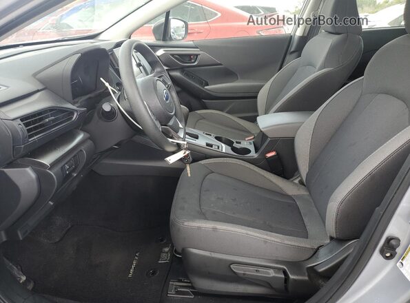 JF1GUABC3S8223627 2025 SUBARU IMPREZA Серебряный Вид салона спереди