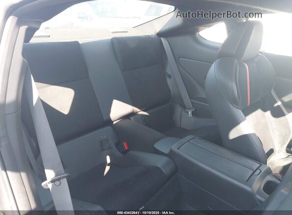 JF1ZDBE14R8704117 2024 SUBARU BRZ Серый Вид наклейки с VIN-кодом