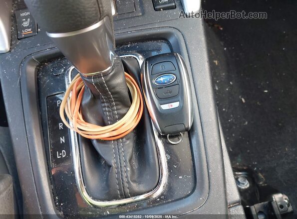 JF2SJAVC9GH476078 2016 SUBARU FORESTER 2.5I TO Серебряный Вид панели приборов