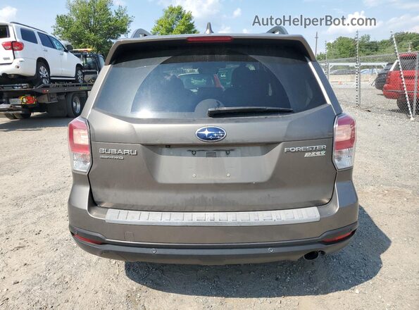JF2SJAWC2HH558055 2017 SUBARU FORESTER 2.5I TO Серый Вид сзади