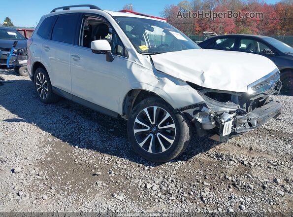JF2SJGEC9HH415656 2017 SUBARU FORESTER2. Белый Передняя правая четверть