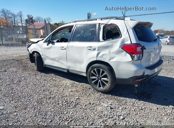 JF2SJGEC9HH415656 2017 SUBARU FORESTER2. Белый Задняя левая четверть