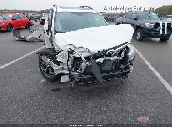 JF2SJGXC2GH540932 2016 SUBARU FORESTER2. Белый Вид спереди