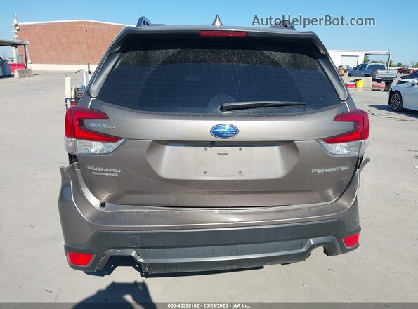 JF2SKADC1PH454154 2023 SUBARU FORESTER Коричневый Вид спереди
