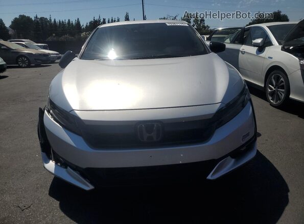 JHMZC5F13JC022780 2018 HONDA CLARITY Silver Front view