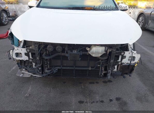 JHMZC5F34KC003674 2019 HONDA CLARITY PLUG-IN HYBRID Белый Вид спереди