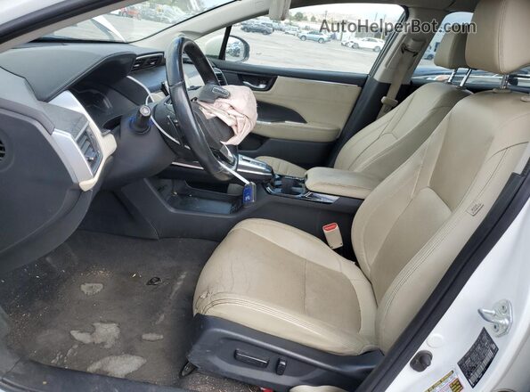 JHMZC5F37JC008236 2018 HONDA CLARITY White Вид салону спереду