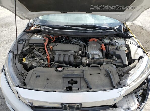 JHMZC5F37JC008236 2018 HONDA CLARITY White Вид задньої частини салону