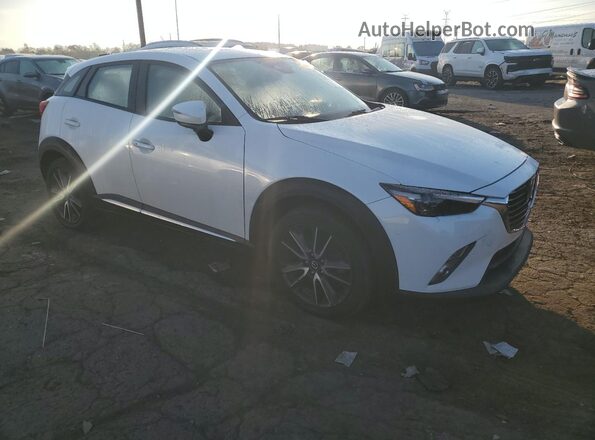 JM1DKFD7XJ0304489 2018 MAZDA CX-3 Белый Передняя правая четверть