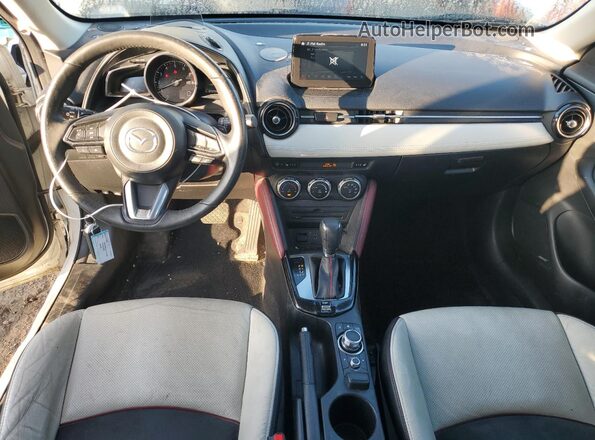 JM1DKFD7XJ0304489 2018 MAZDA CX-3 Белый Вид панели приборов