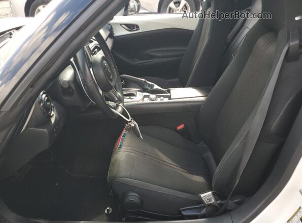 JM1NDAC72H0124811 2017 MAZDA MX-5 Белый Вид салона спереди