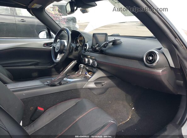 JM1NDAM7XK0305953 2019 MAZDA MX-5 MIATA RF White Widok wnętrza z przodu