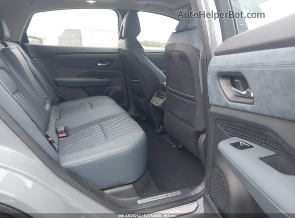 JN1DF0CD2PM701000 2023 NISSAN OTHER Light Blue Widok naklejki z numerem VIN