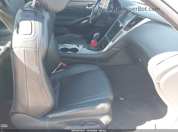 JN1EV7EK9JM340545 2018 INFINITI Q60 Белый Вид салона спереди
