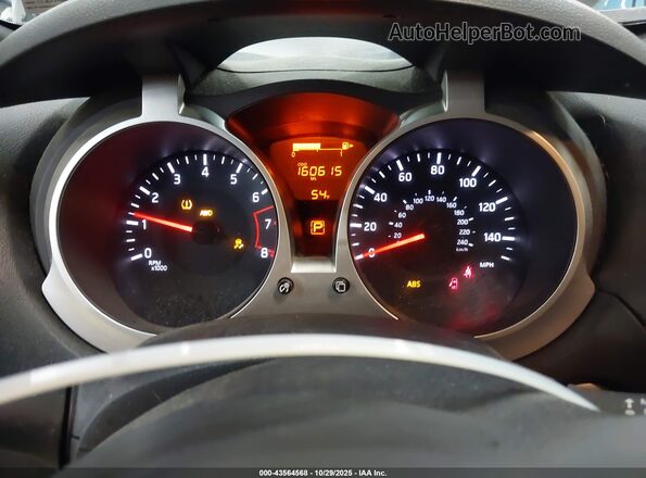 JN8AF5MV8HT754400 2017 NISSAN JUKE White უკანა სავარძლების ხედი