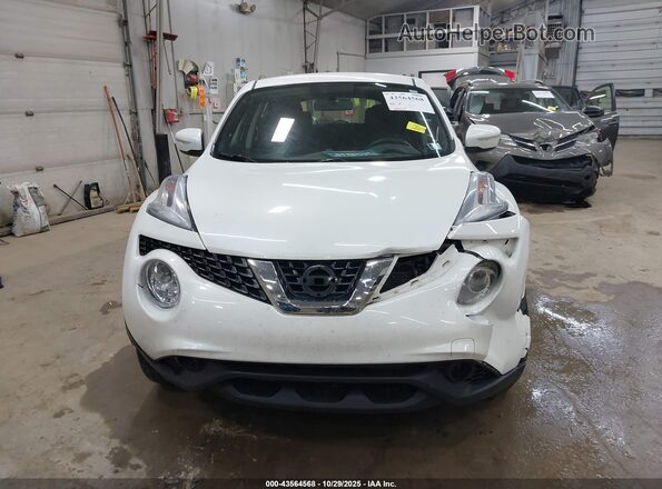 JN8AF5MV8HT754400 2017 NISSAN JUKE White უკანა სალონის ხედი