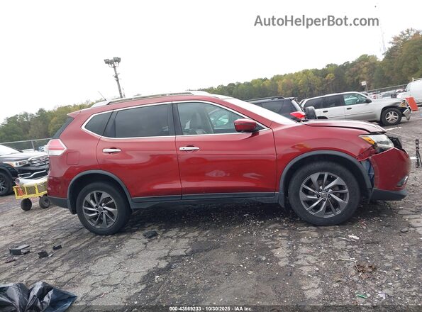 JN8AT2MV4GW132011 2016 NISSAN ROGUE Красный Вид задней части салона