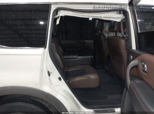JN8AY2NF3J9333316 2018 NISSAN ARMADA White VIN კოდის სტიკერის ხედი
