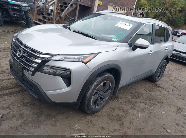 JN8BT3BB6SW170772 2025 NISSAN ROGUE Silver წინა მარცხენა ხედი სამი მეოთხედიდან
