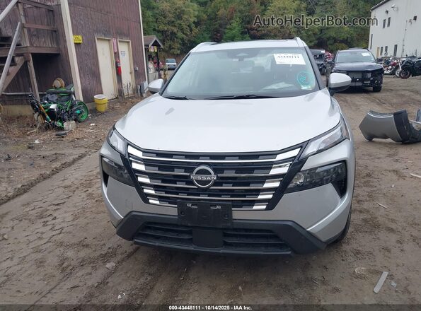 JN8BT3BB6SW170772 2025 NISSAN ROGUE Silver ხელსაწყოთა პანელის ხედი