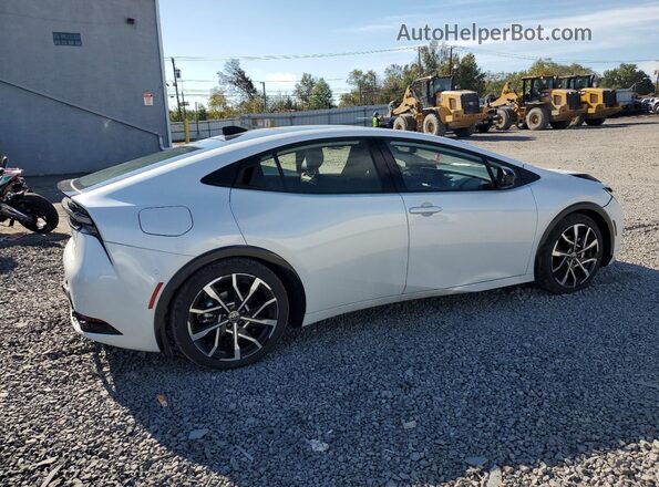 JTDACACU9S3043379 2025 TOYOTA PRIUS Белый Задняя правая четверть
